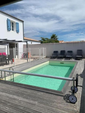 Grande maison de vacances récente